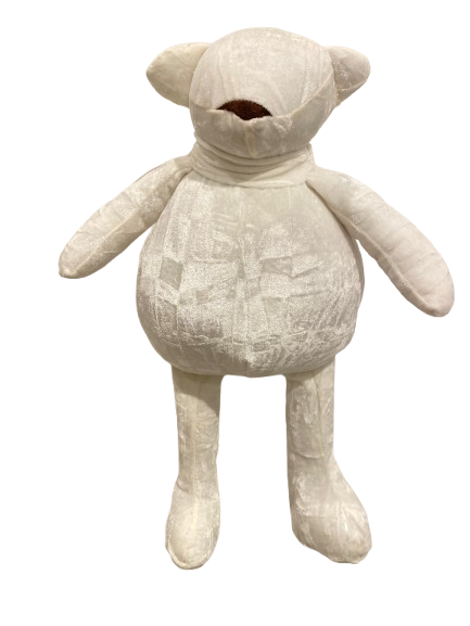 19 ” OSO EN TERCIOPELO BLANCO. 