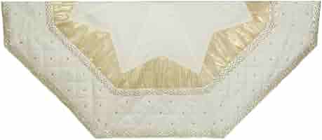 [086131328725] 52"IVORY W/QUILTED BORDER TREESKIRT.